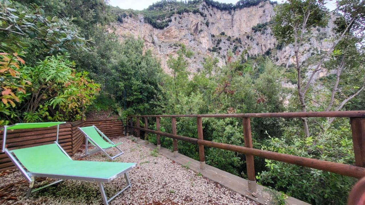 La Casetta Nel Bosco, Amalfi Bagian luar foto