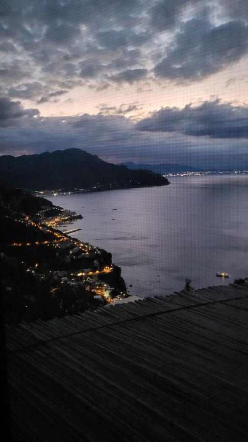 La Casetta Nel Bosco, Amalfi Bagian luar foto