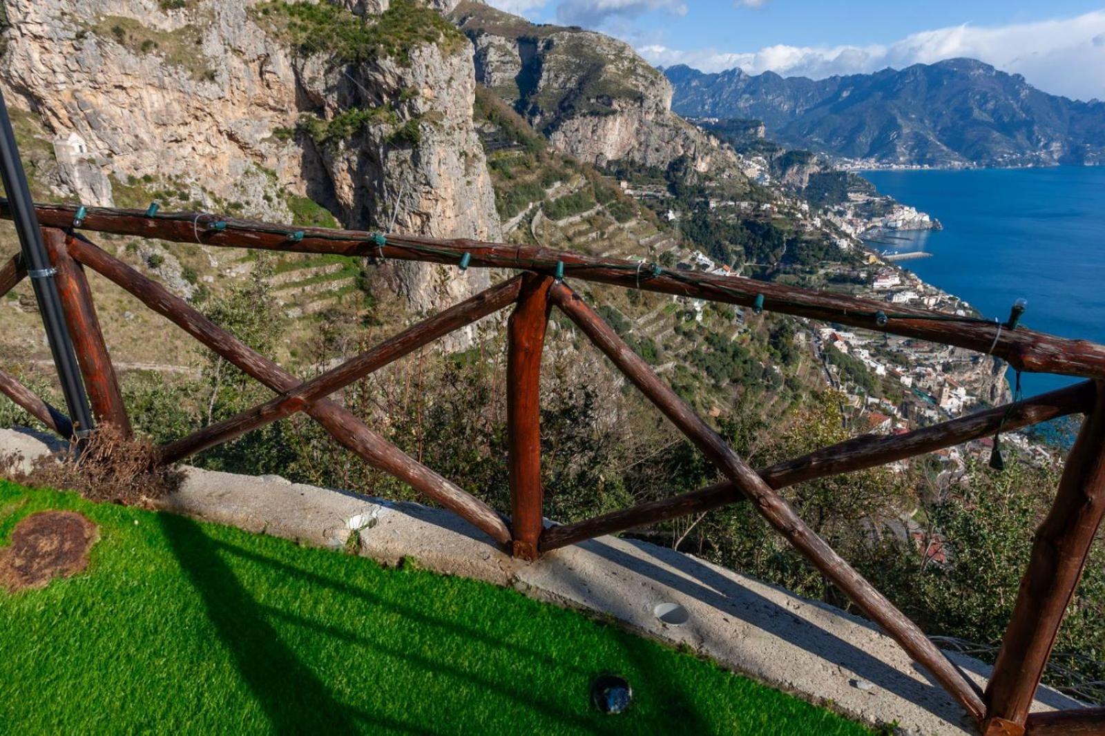 La Casetta Nel Bosco, Amalfi Bagian luar foto
