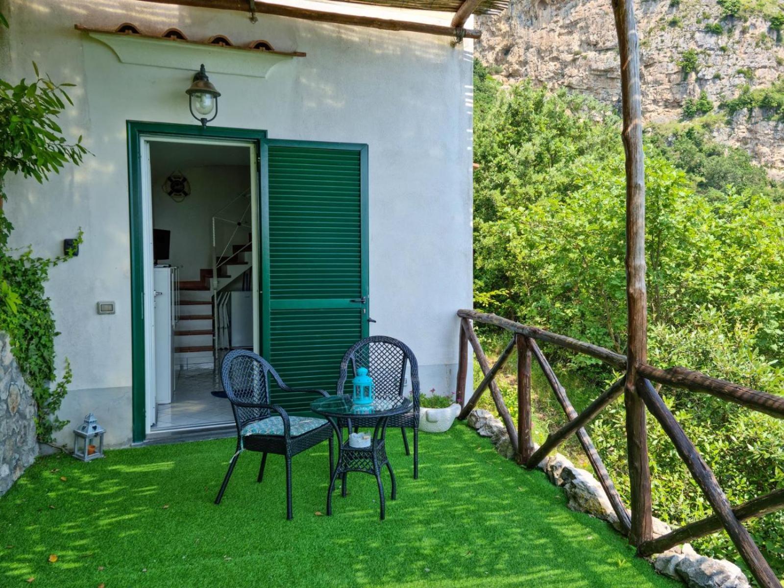 La Casetta Nel Bosco, Amalfi Bagian luar foto