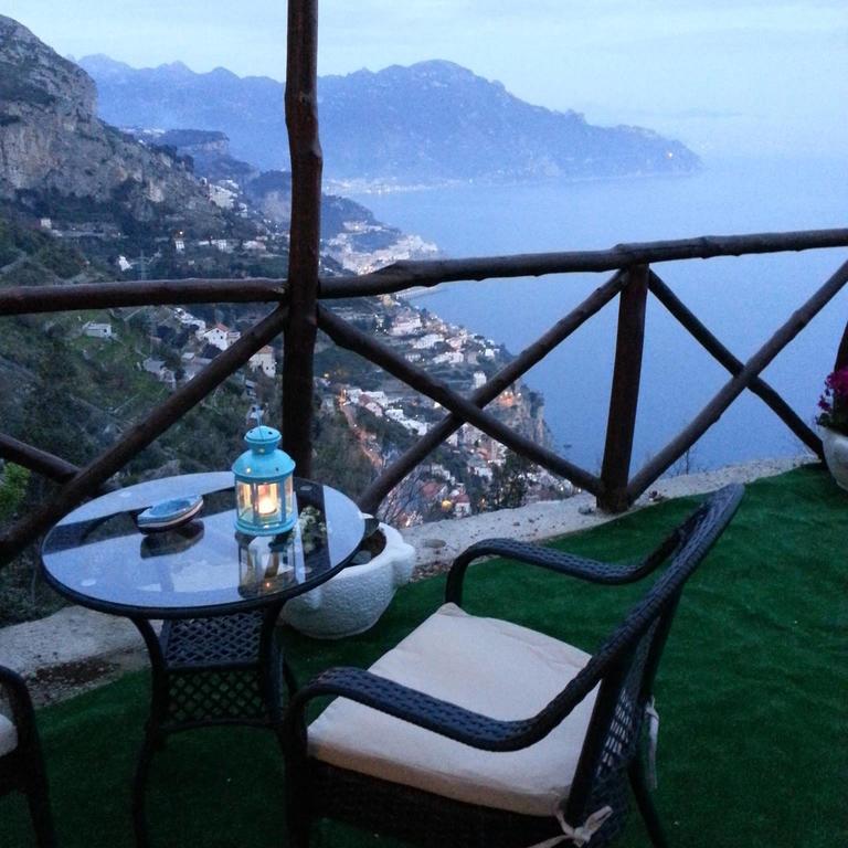 La Casetta Nel Bosco, Amalfi Bagian luar foto