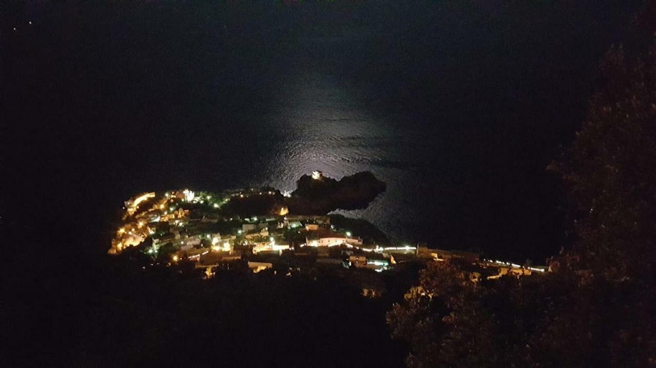 La Casetta Nel Bosco, Amalfi Bagian luar foto