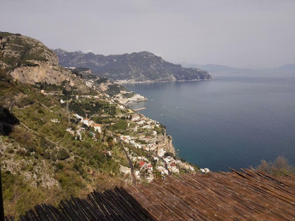 La Casetta Nel Bosco, Amalfi Bagian luar foto